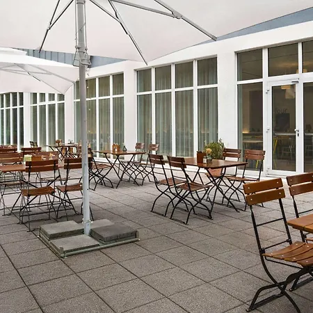 Hotel Vienna House Easy By Wyndham Landsberg 4*