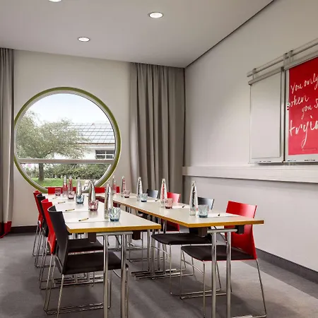 Vienna House Easy By Wyndham Landsberg 酒店 4*